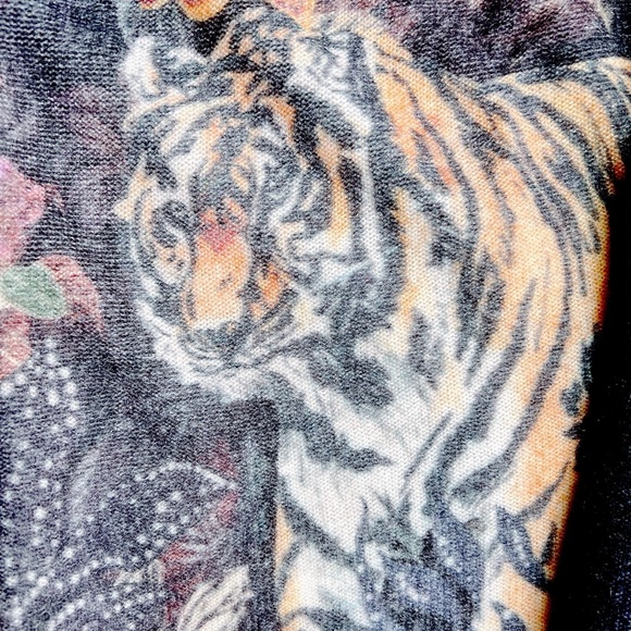 Pilcro Alani Cashmere Sweater in Tiger - Picture 5 of 6